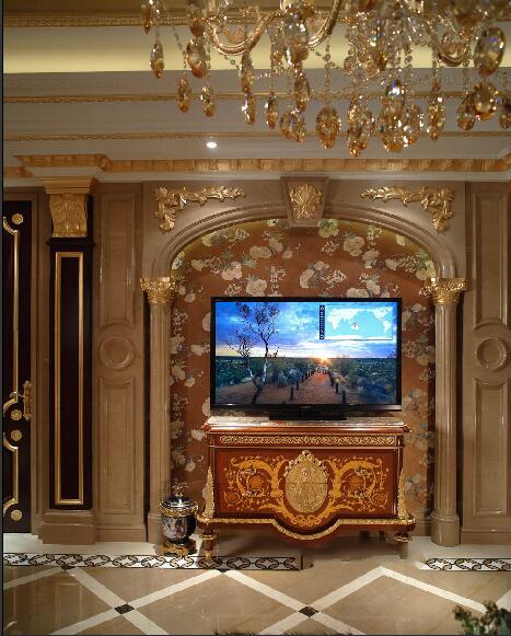 唐山曹妃甸国际生态城万年丽海花城金色欧式客厅电视柜背景墙水晶灯效果